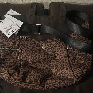 Slouchy sling bag metal hardware leopard 6L